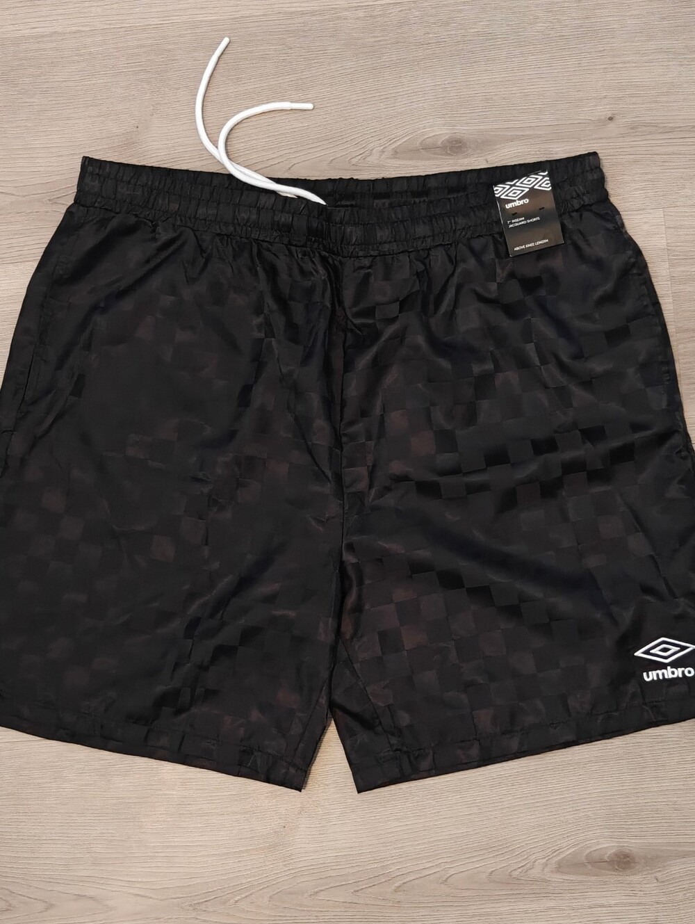 Umbro Men's Black Large 7 Inch Inseam Brand New With Tags
